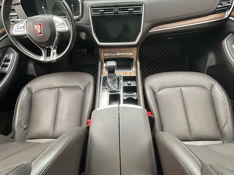 Roewe RX8 — фото 17