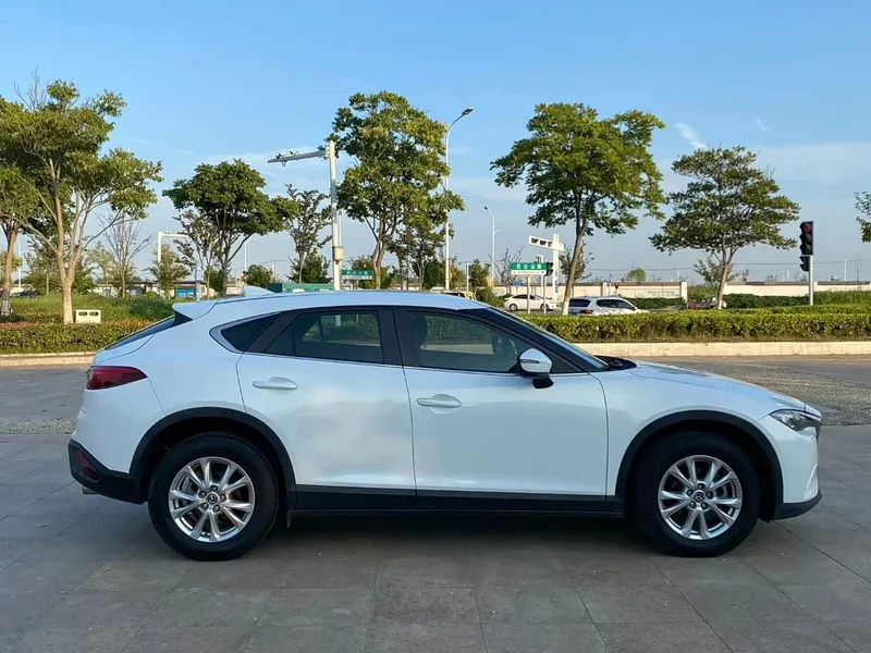 Mazda CX-4 — фото 9