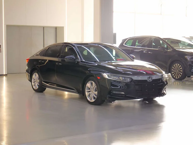 Honda Accord — фото 3