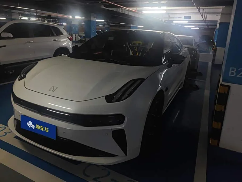 Zeekr 001