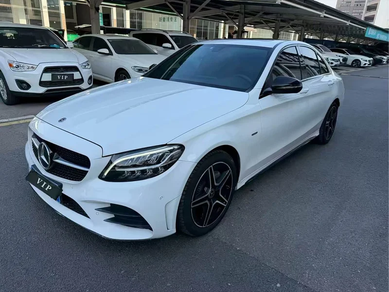 Mercedes-Benz C-Class — фото 1