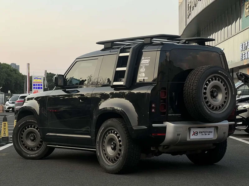 Land Rover Defender — фото 17