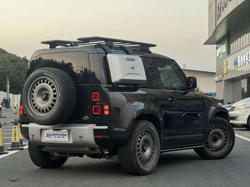 Land Rover Defender — фото 19
