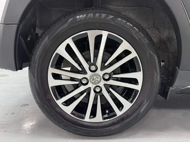 Toyota Yaris L — фото 19