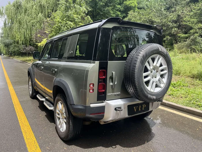 Land Rover Defender — фото 5