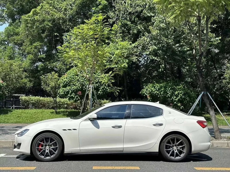 Maserati Ghibli — фото 4