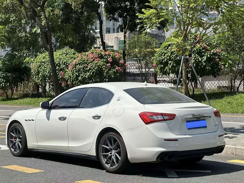 Maserati Ghibli — фото 8