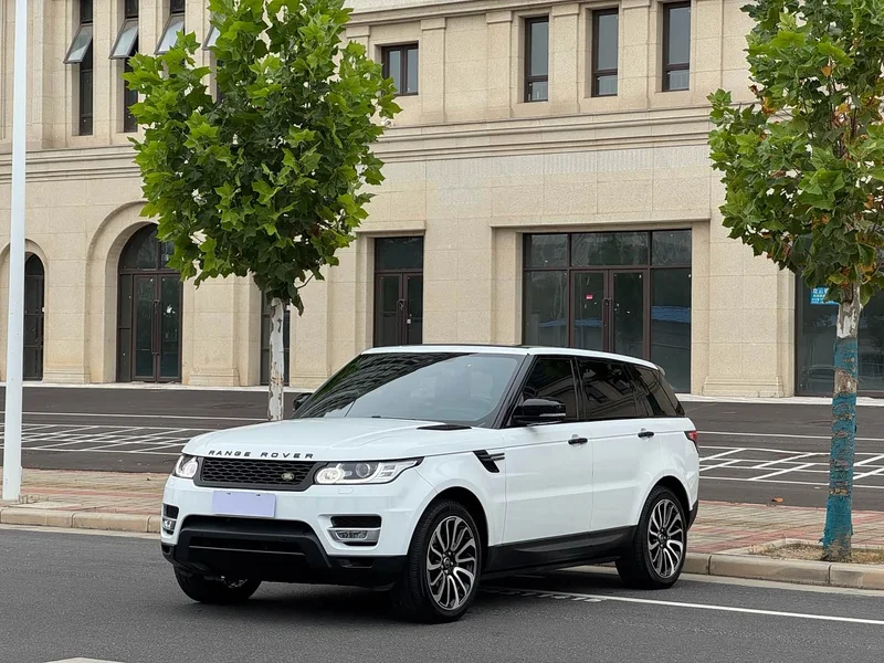 Land Rover Range Rover — фото 1