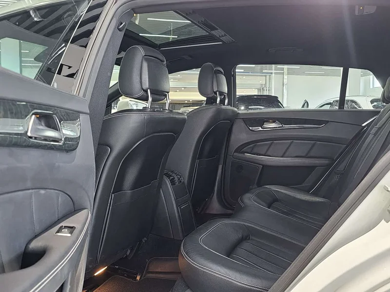 Mercedes-Benz CLS — фото 13