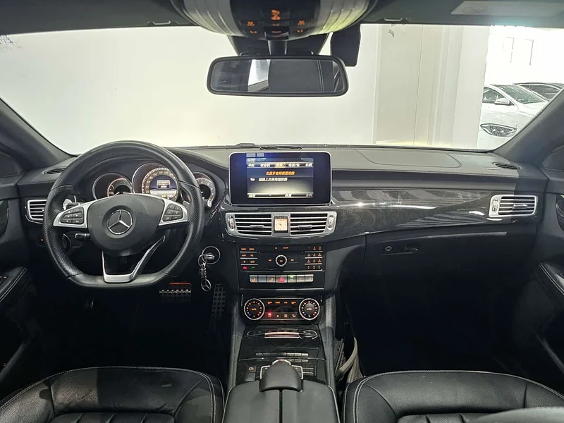 Mercedes-Benz CLS — фото 16