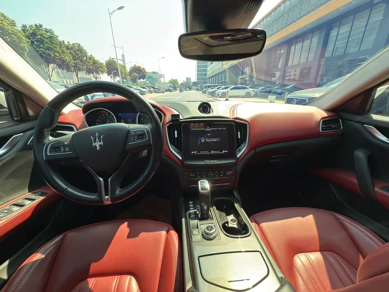 Maserati Ghibli — фото 6