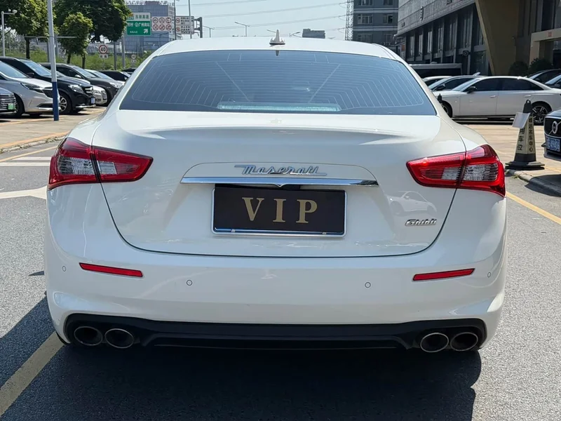 Maserati Ghibli — фото 8