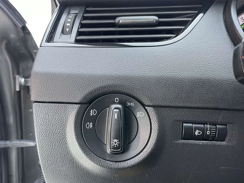 Volkswagen Octavia — фото 25