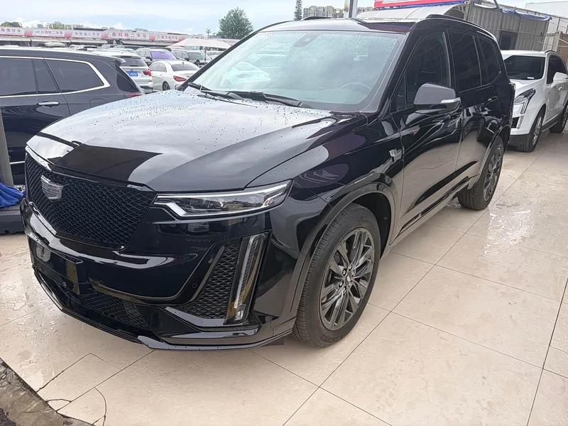 Cadillac XT6