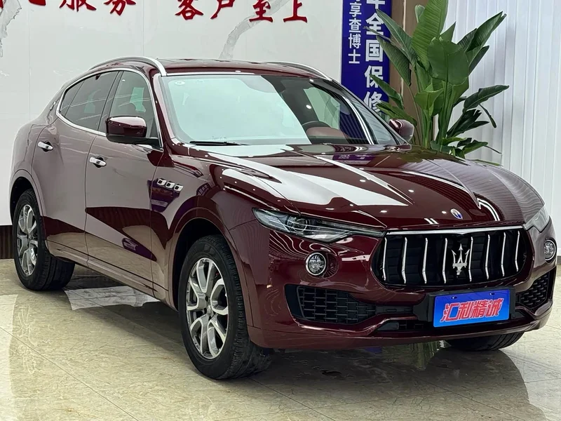 Maserati Levante — фото 3