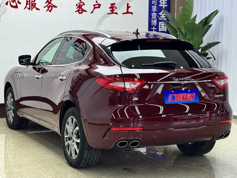 Maserati Levante — фото 4