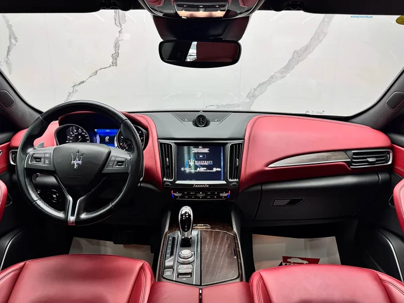 Maserati Levante — фото 9