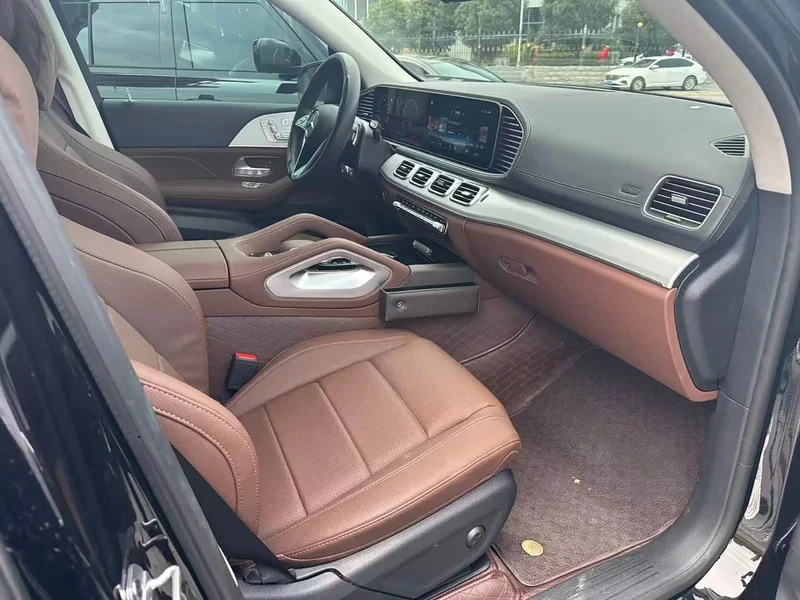 Mercedes-Benz GLS — фото 1