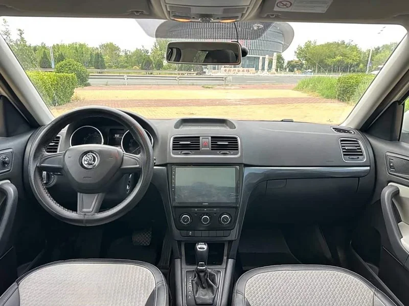 Skoda Yeti — фото 9