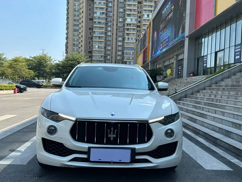 Maserati Levante — фото 2