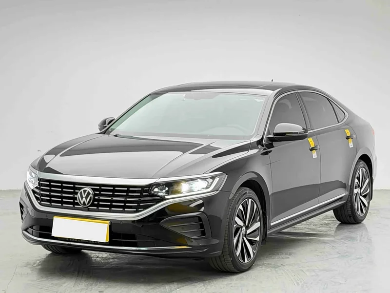 Volkswagen Passat — фото 1
