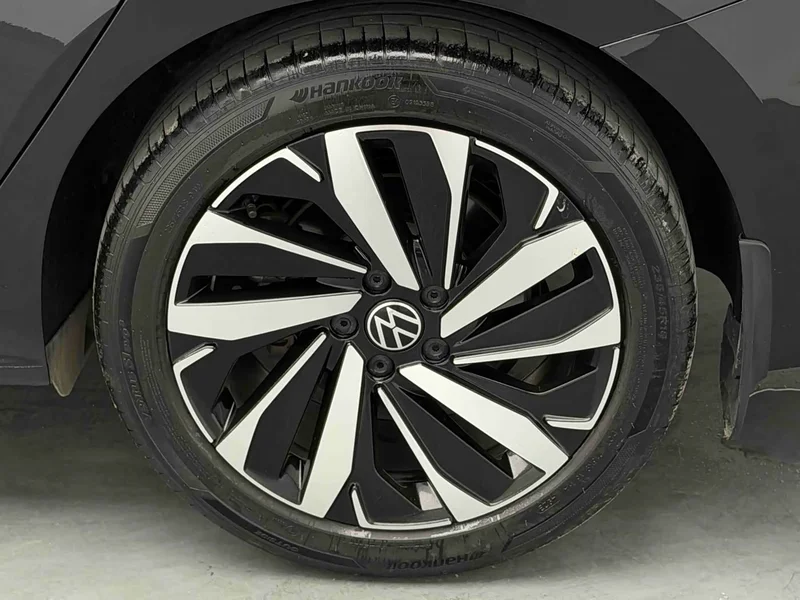 Volkswagen Passat — фото 16