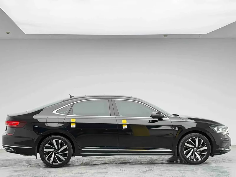 Volkswagen Passat — фото 19