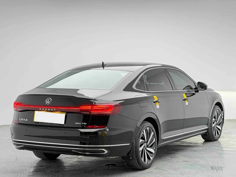 Volkswagen Passat — фото 4