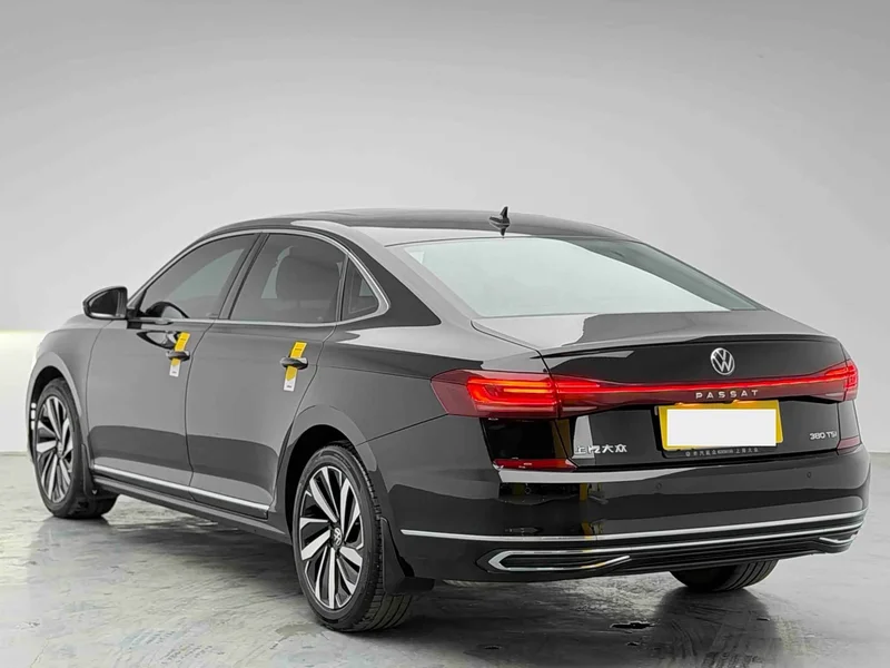 Volkswagen Passat — фото 6