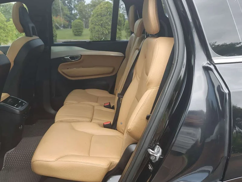 Volvo XC90 — фото 12