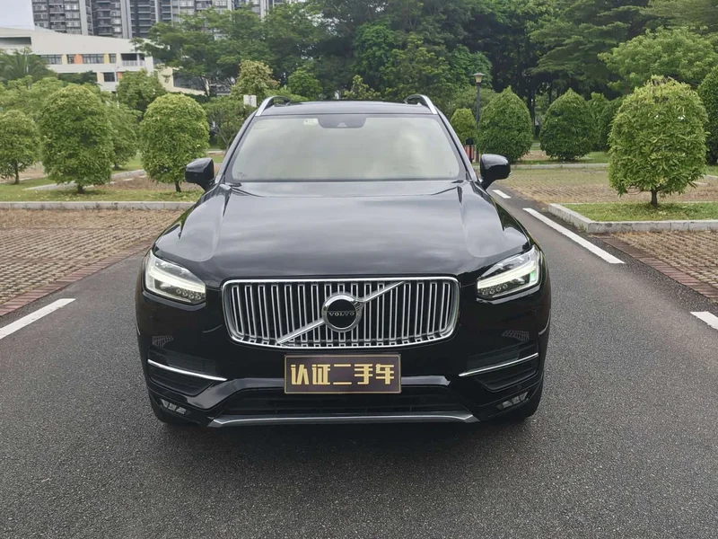 Volvo XC90 — фото 2