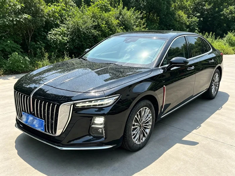 Hongqi H5 — фото 1