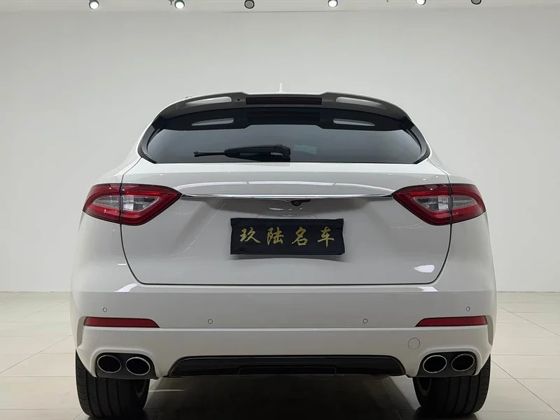 Maserati Levante — фото 15