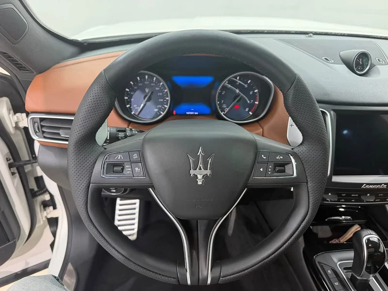 Maserati Levante — фото 6