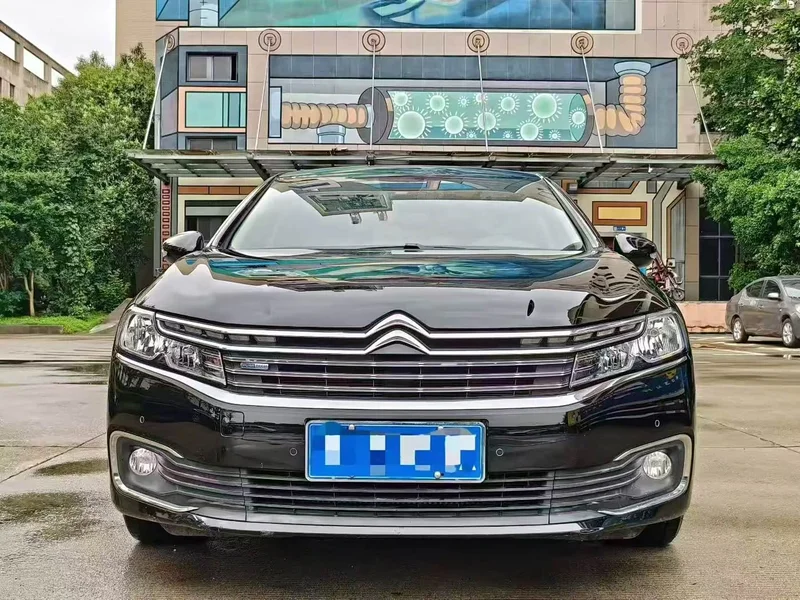 Citroën C6 — фото 2