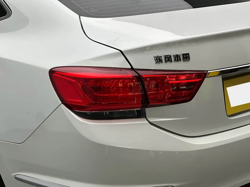 Honda Spirior — фото 17