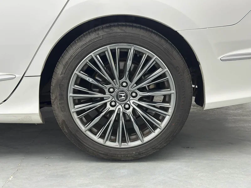 Honda Spirior — фото 18