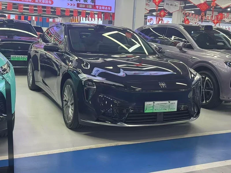 Buick ZhiJing L7 — фото 2