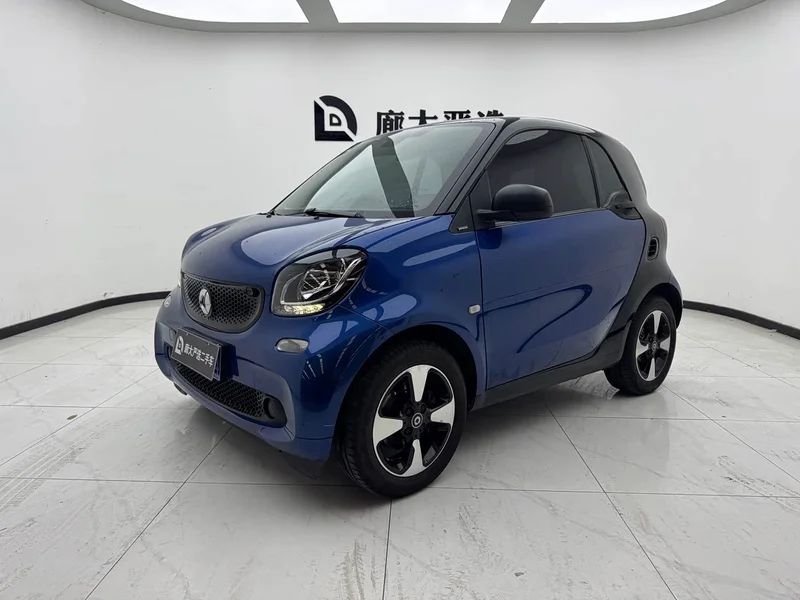 Smart Fortwo — фото 1