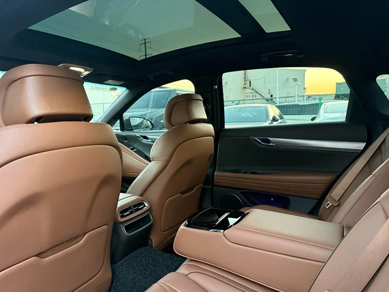 Genesis G80 — фото 15