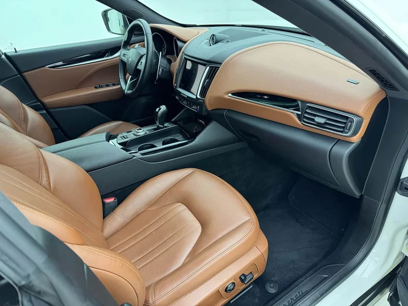 Maserati Levante — фото 15
