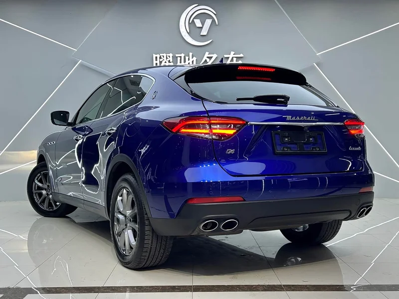 Maserati Levante — фото 4