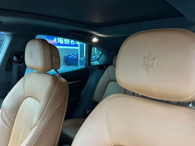 Maserati Levante — фото 9