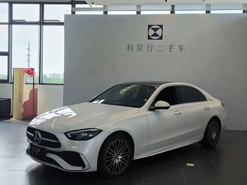 Mercedes-Benz C-Class — фото 1