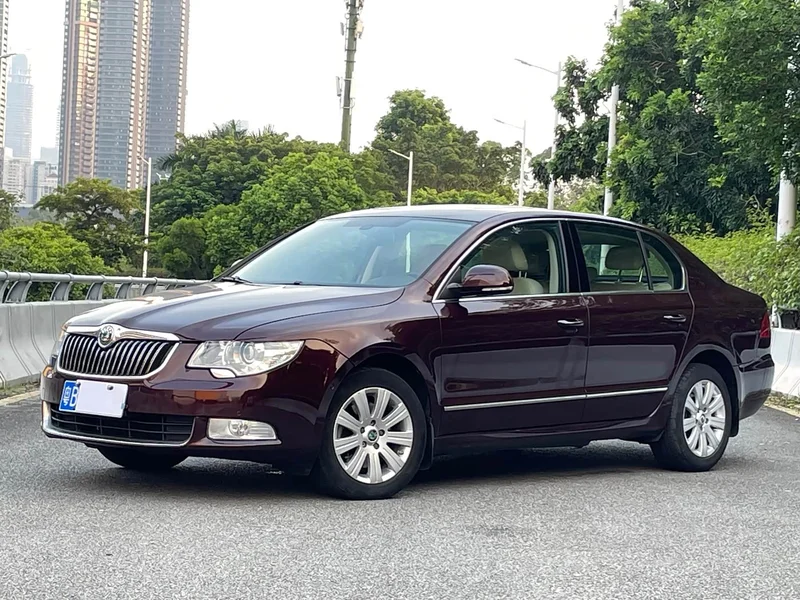 Volkswagen Superb — фото 1