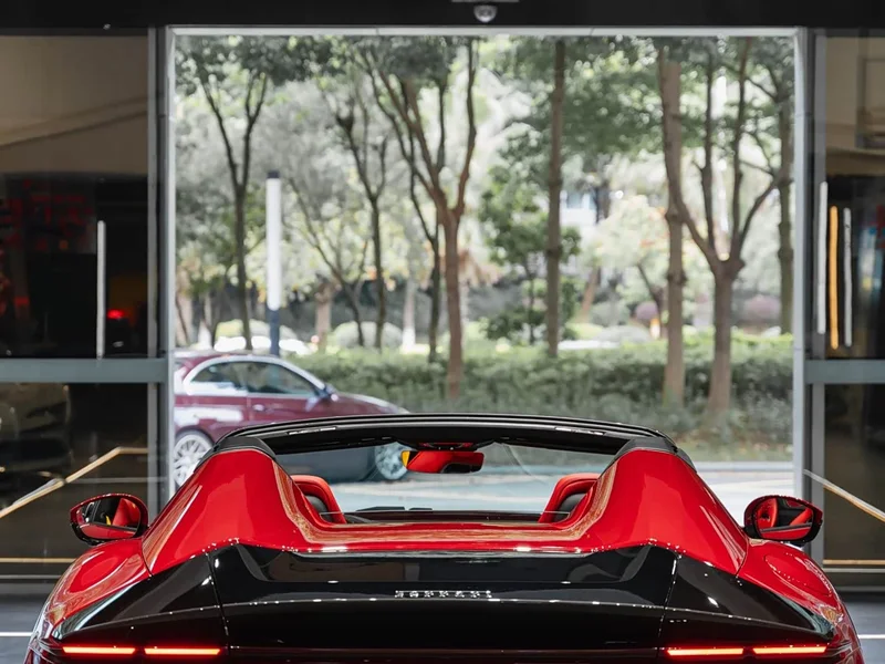 Ferrari 12Cilindri — фото 10