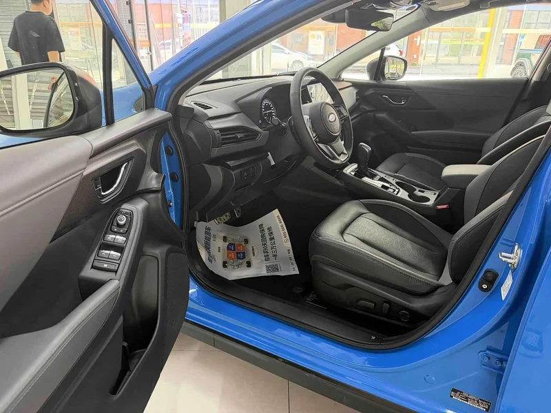 Subaru Crosstrek — фото 14