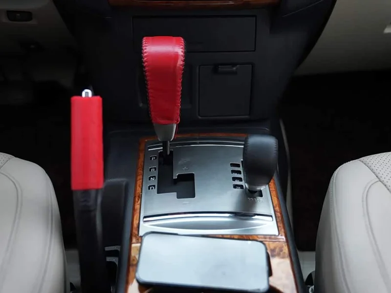 Mitsubishi Pajero (Imported) — фото 13