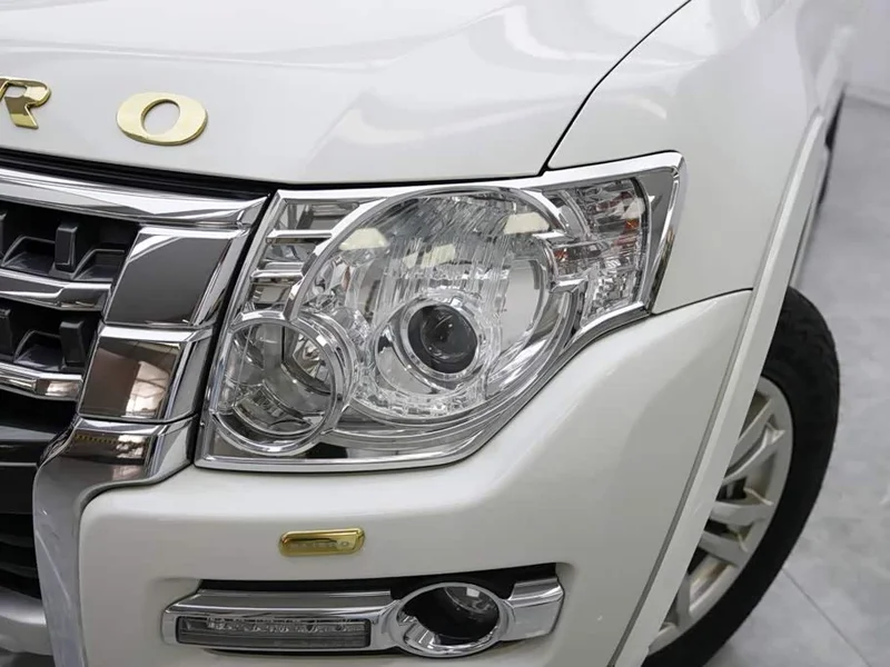 Mitsubishi Pajero (Imported) — фото 2