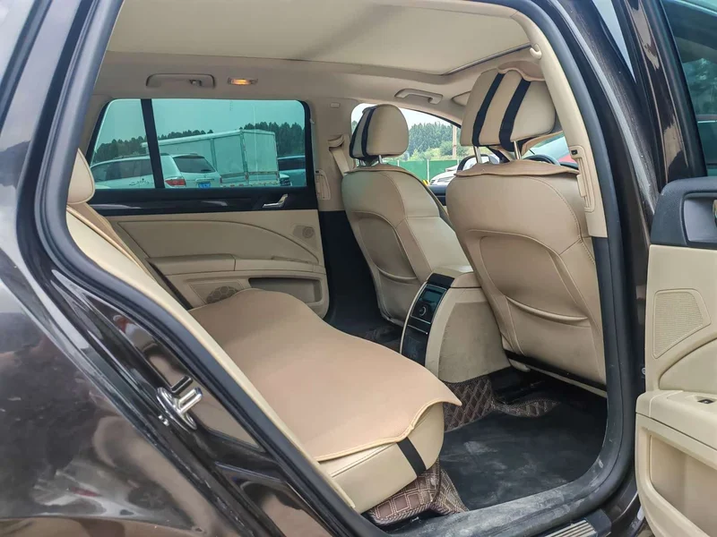 Skoda Superb — фото 5